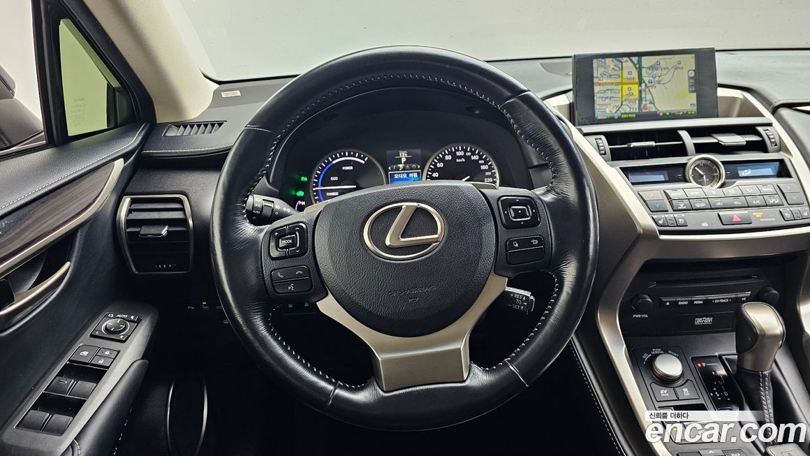 Lexus NX 2015
