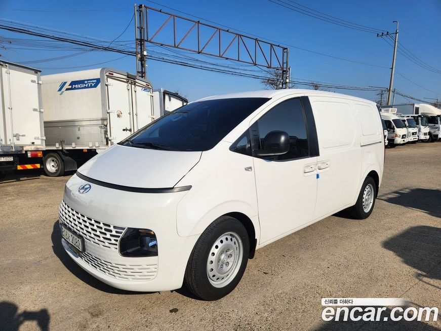 Hyundai Staria 2023