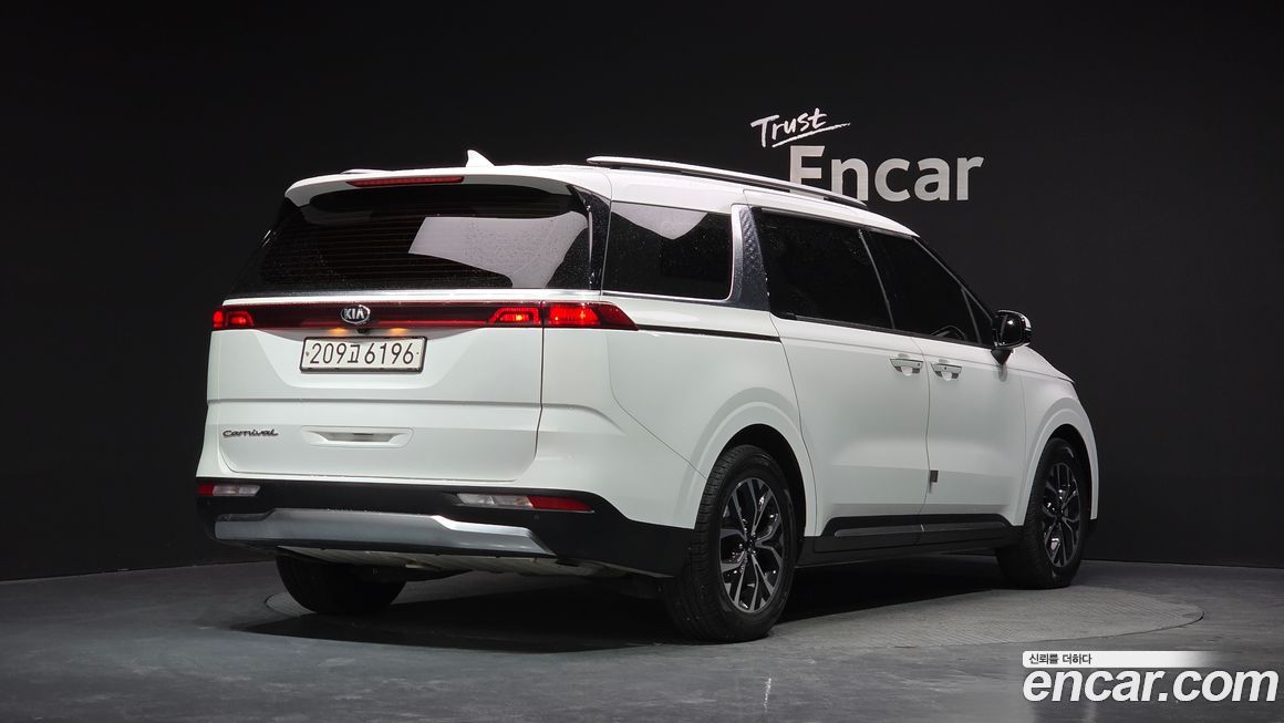 Kia Canival 2021