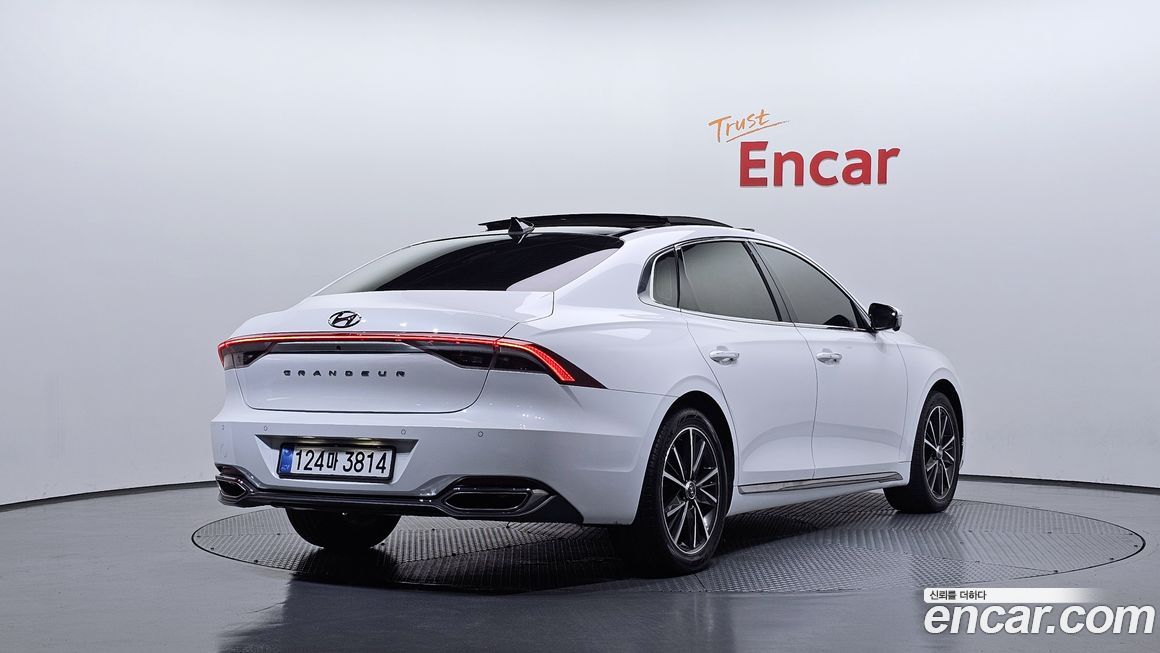 Hyundai Grandeur 2022