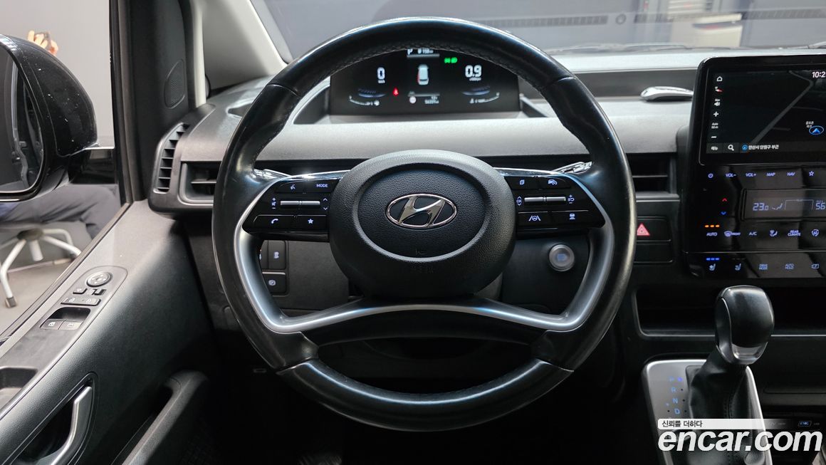 Hyundai Staria 2022