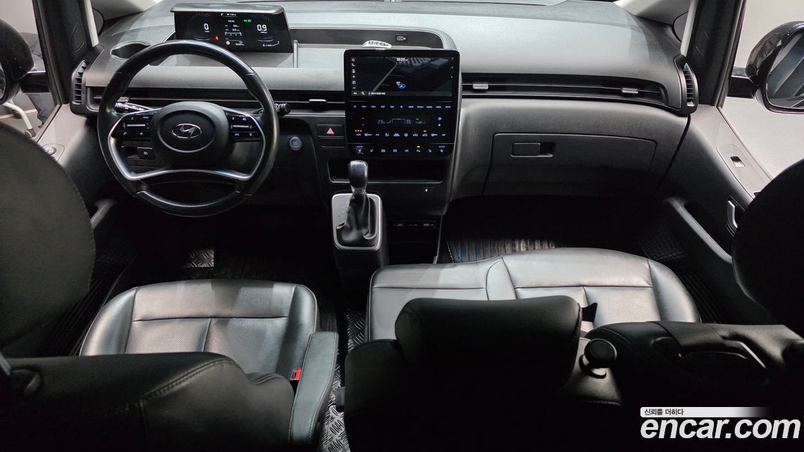 Hyundai Staria 2022