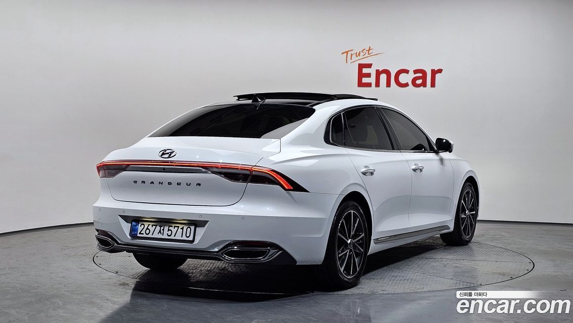 Hyundai Grandeur 2022