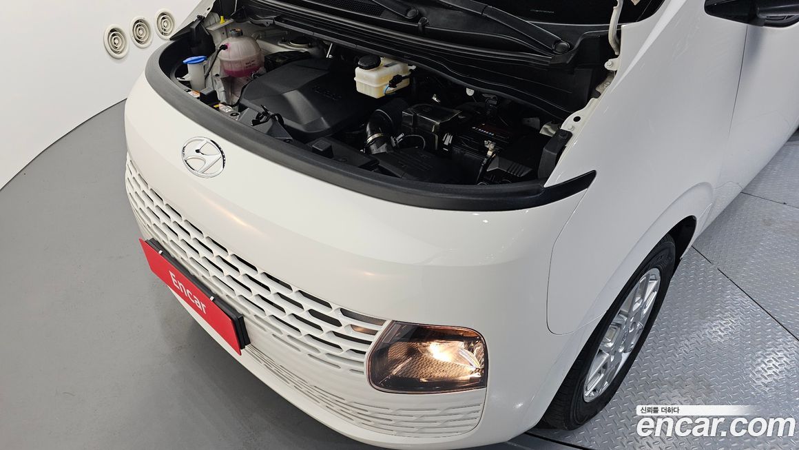 Hyundai Staria 2023