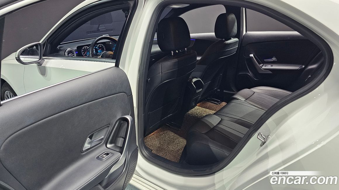 Mercedes-Benz A-Class 2021