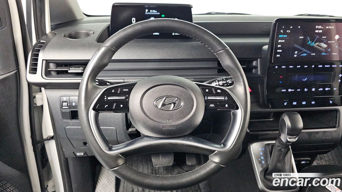 Hyundai Staria 2023