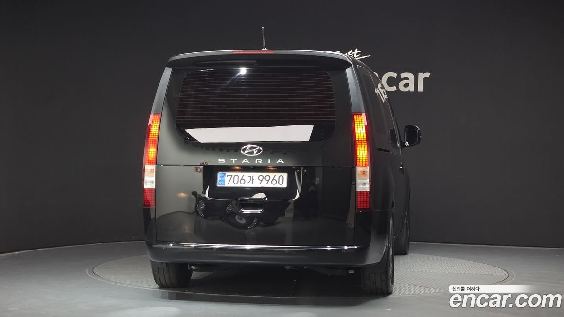 Hyundai Staria 2022