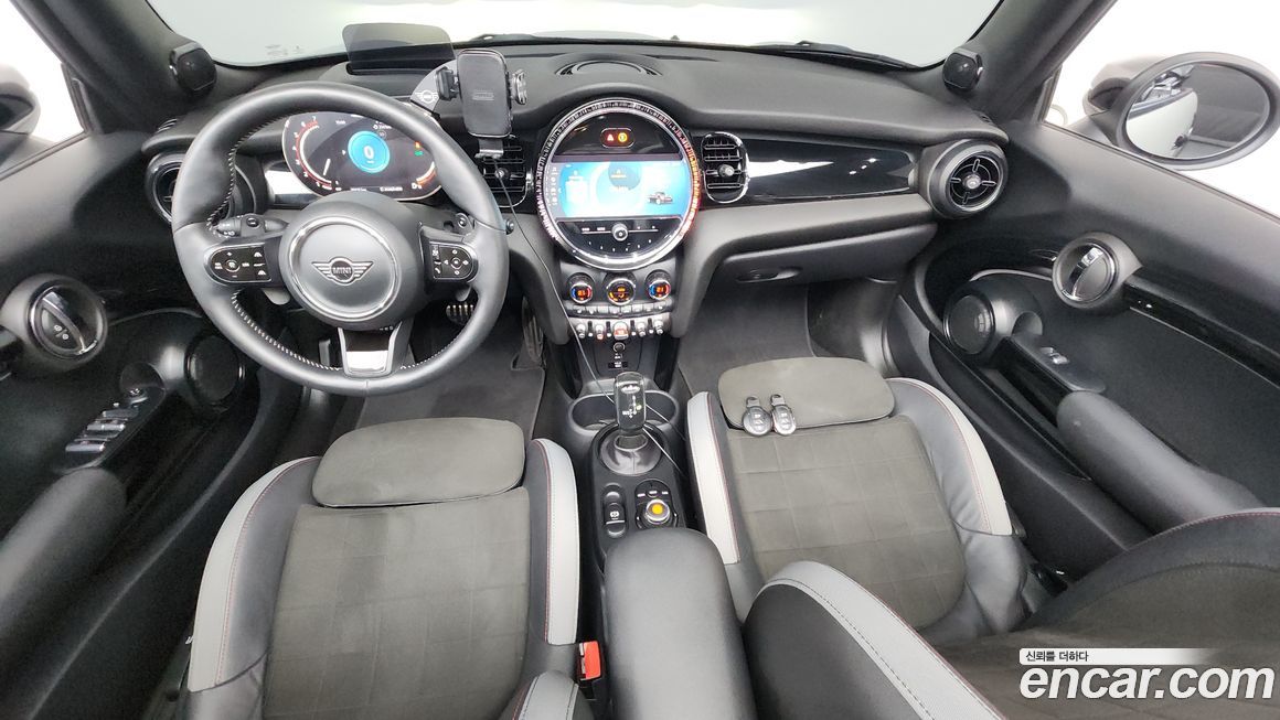 Mini Cooper Convertible 2022