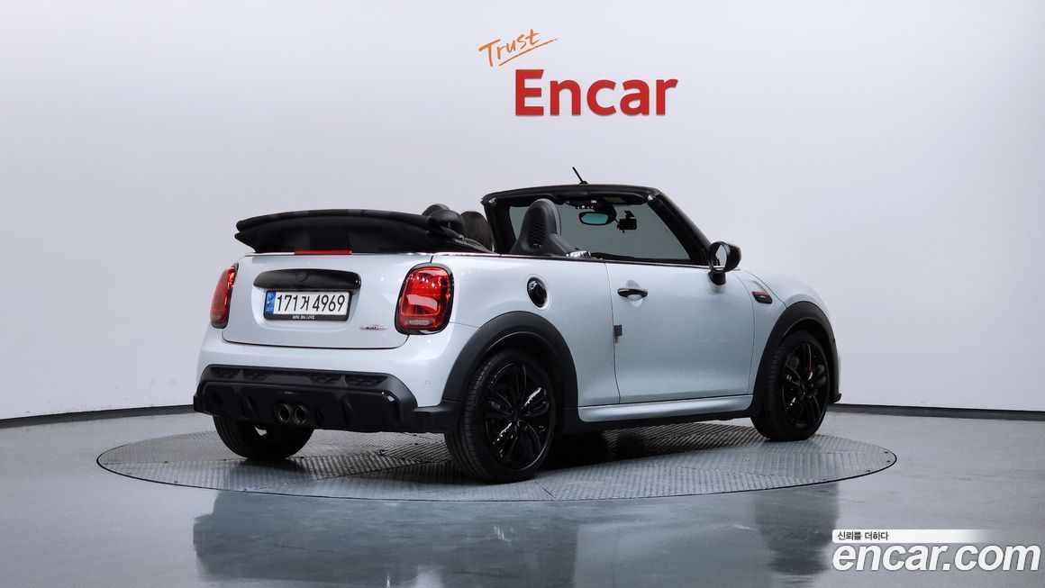 Mini Cooper Convertible 2022