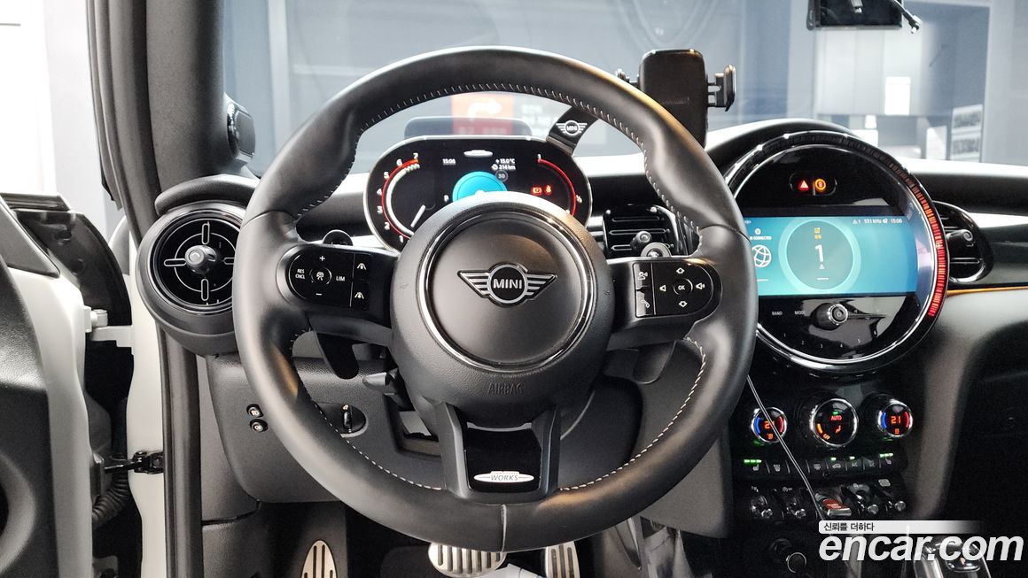 Mini Cooper Convertible 2022