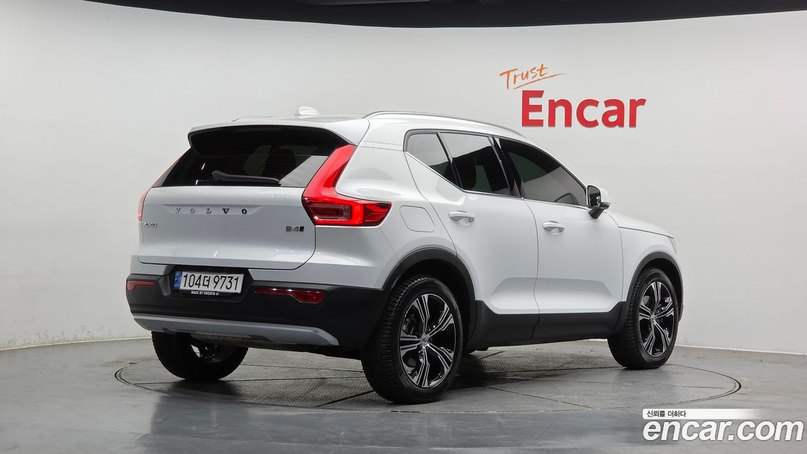 Volvo XC40 2021