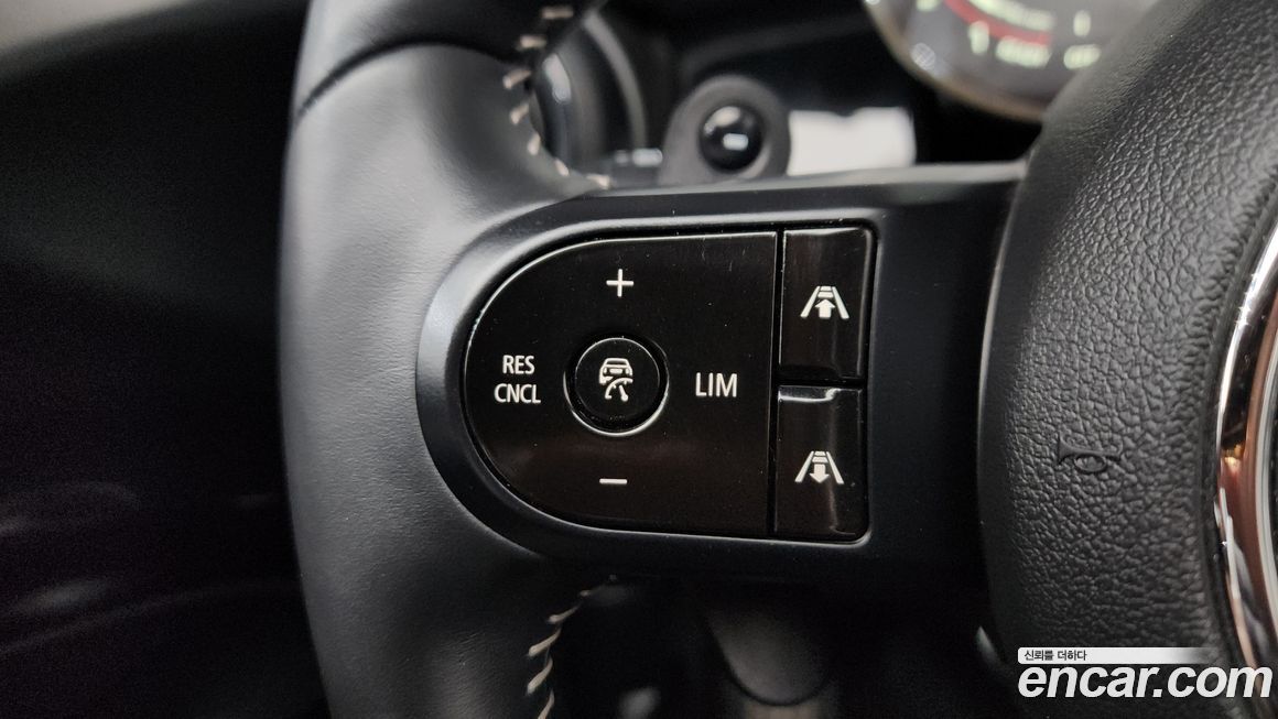 Mini Cooper Convertible 2022