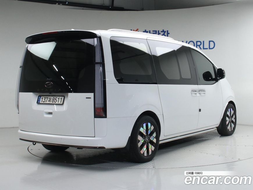 Hyundai Staria 2022