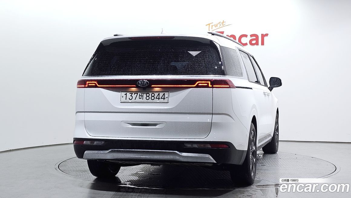 Kia Canival 2021