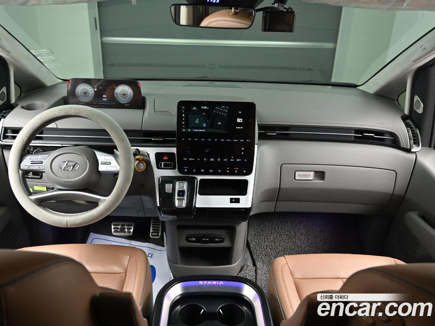 Hyundai Staria 2022