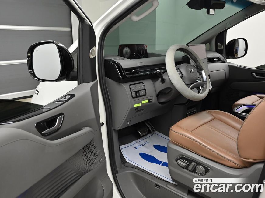 Hyundai Staria 2022