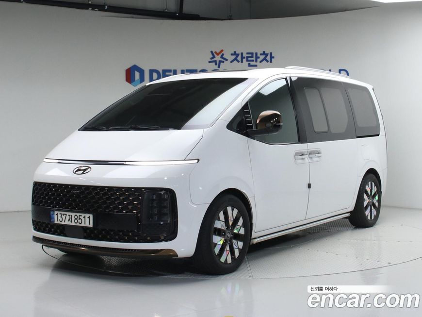 Hyundai Staria 2022