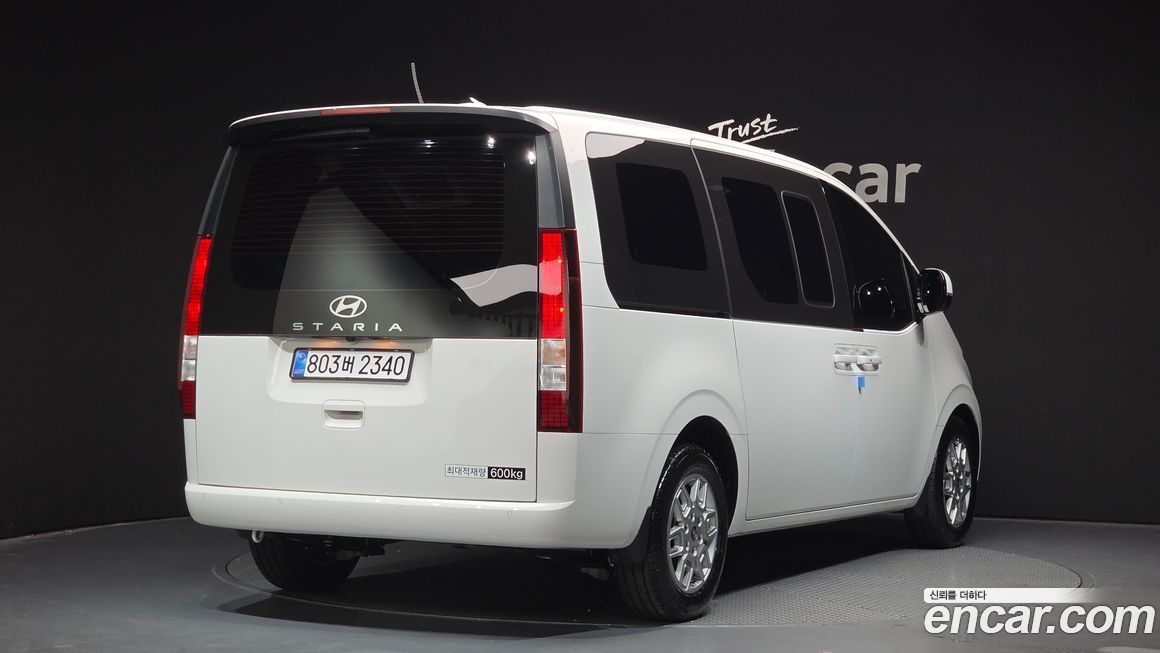 Hyundai Staria 2025