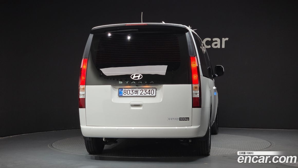 Hyundai Staria 2025
