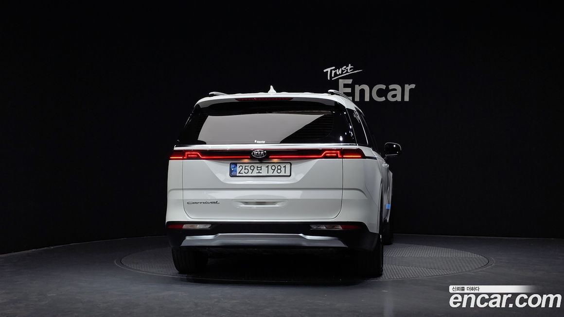 Kia Canival 2021