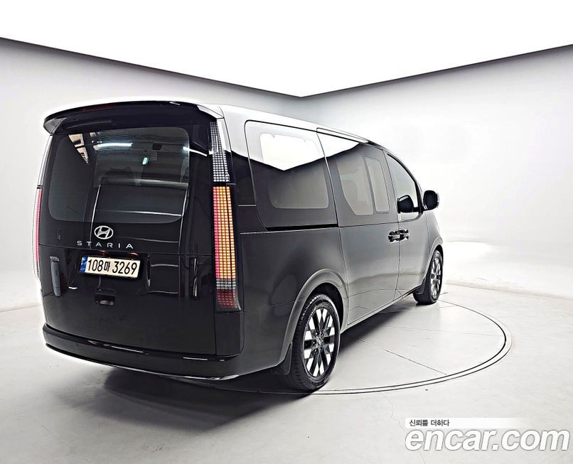 Hyundai Staria 2022
