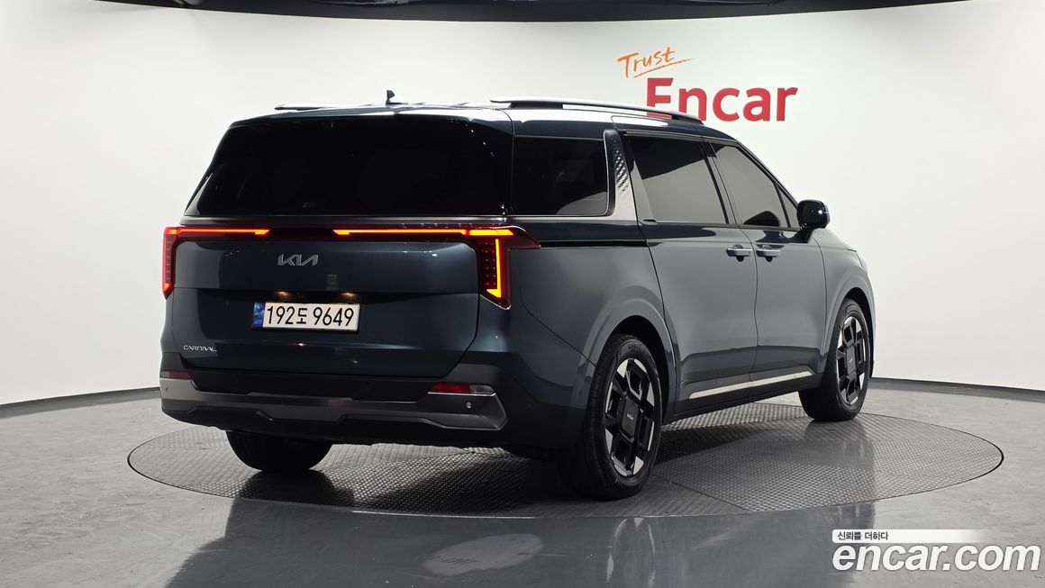 Kia Canival 2025