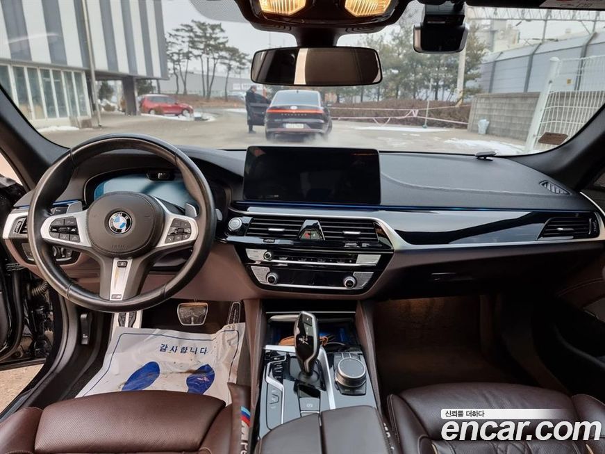 BMW 5-Series 2021