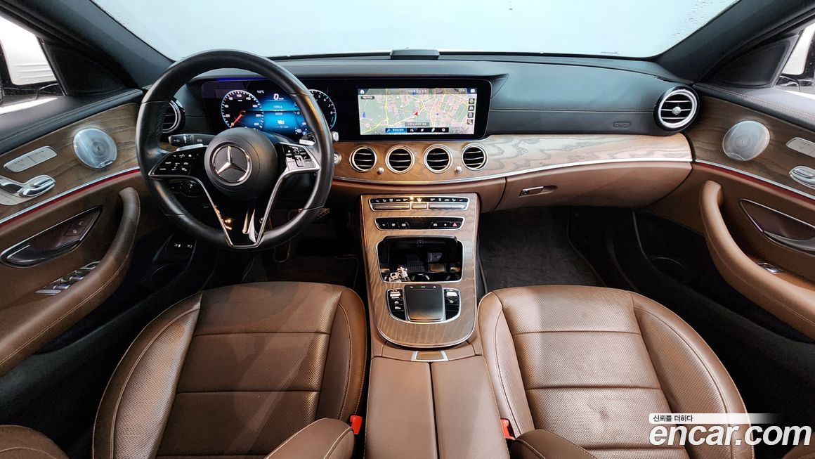 Mercedes-Benz E-Class 2021