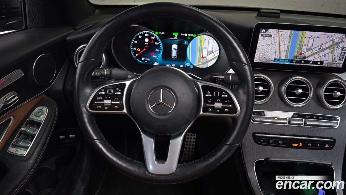 Mercedes-Benz GLC-Class 2021