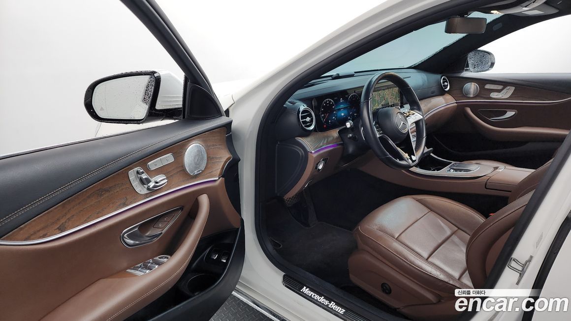 Mercedes-Benz E-Class 2021