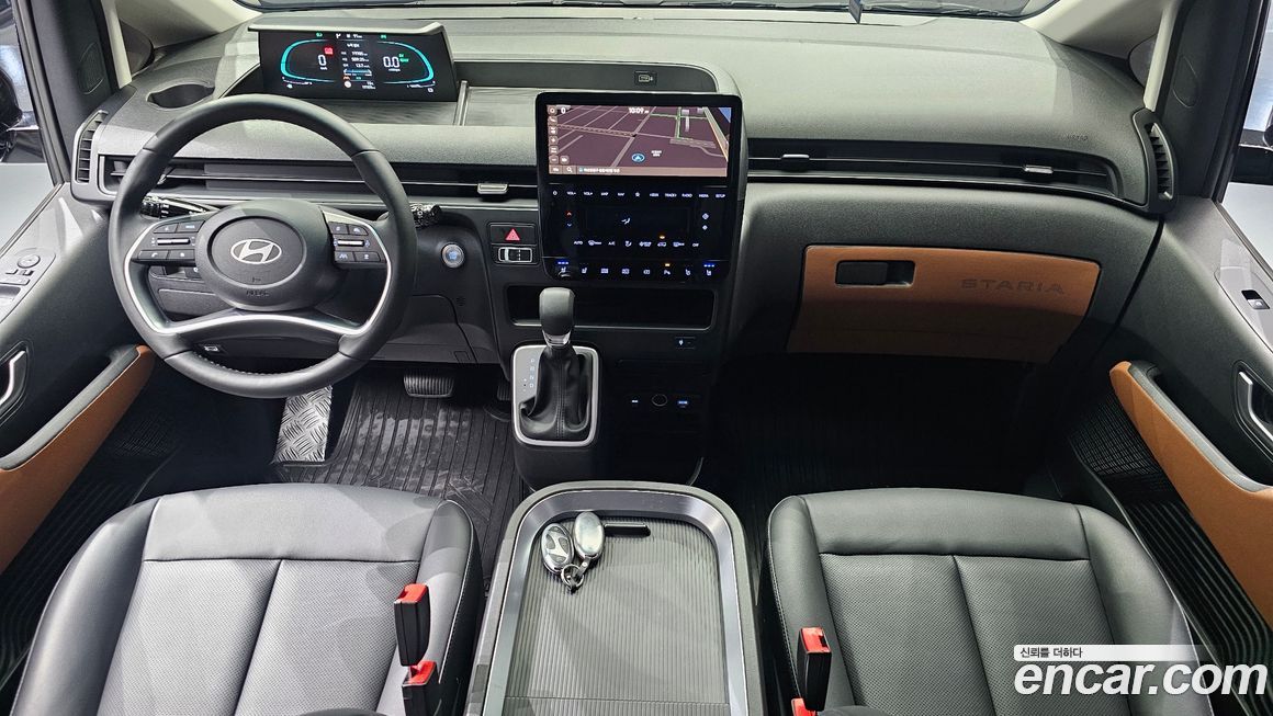 Hyundai Staria 2025