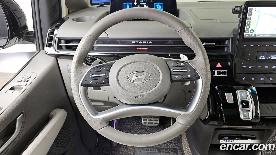 Hyundai Staria 2025