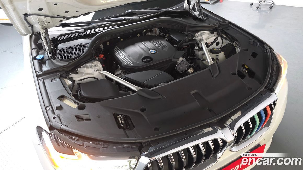 BMW Gran Turismo 2023