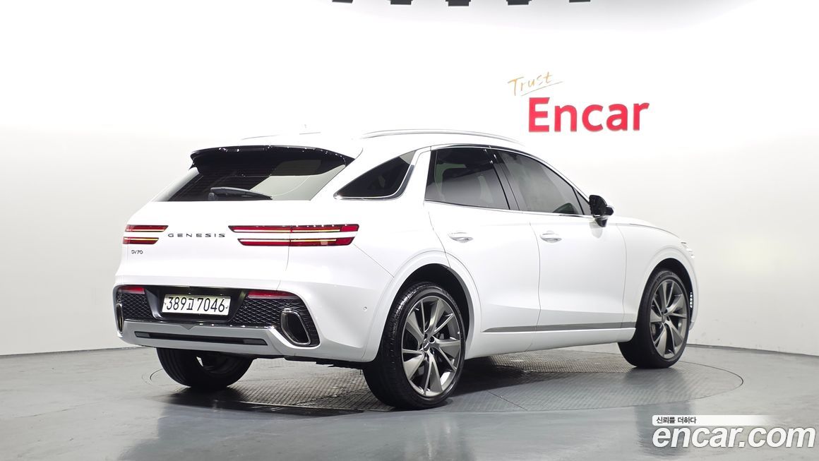 Genesis GV70 2024