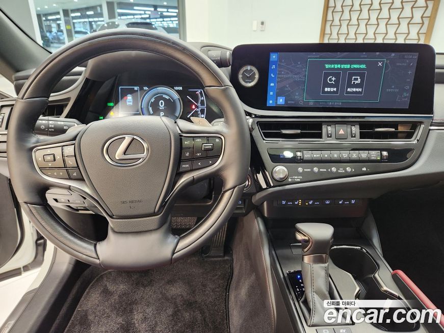 Lexus ES 2026
