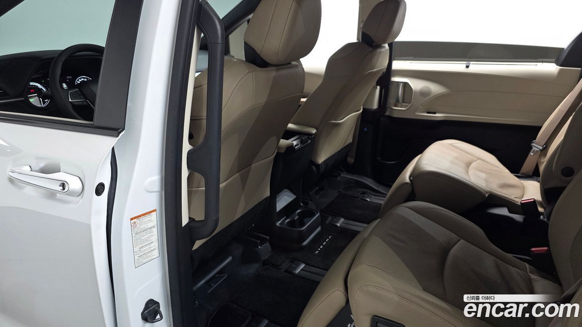 Toyota Sienna 2024