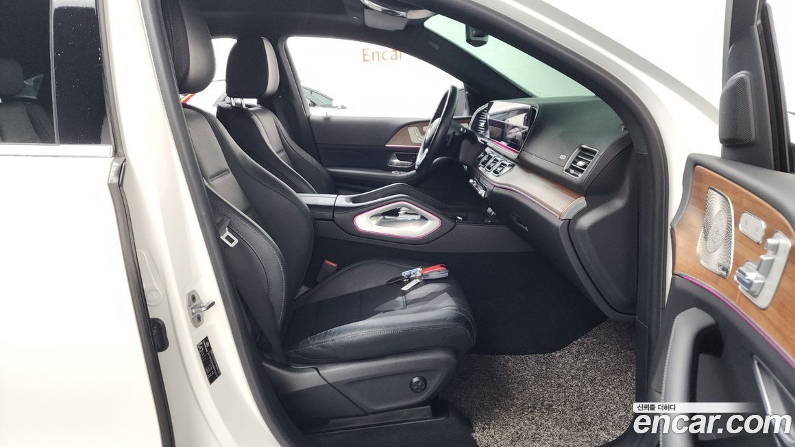 Mercedes-Benz GLE-Class 2021