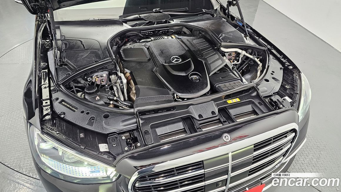 Mercedes-Benz S-Class 2022