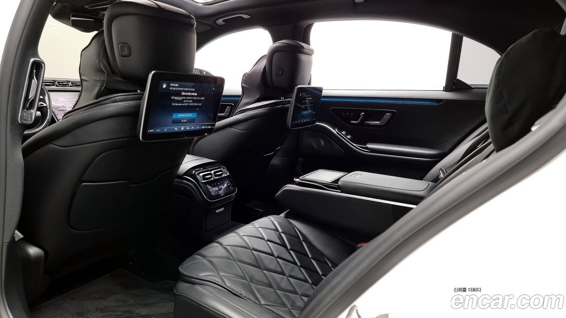 Mercedes-Benz S-Class 2021