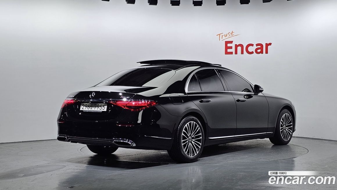 Mercedes-Benz S-Class 2022