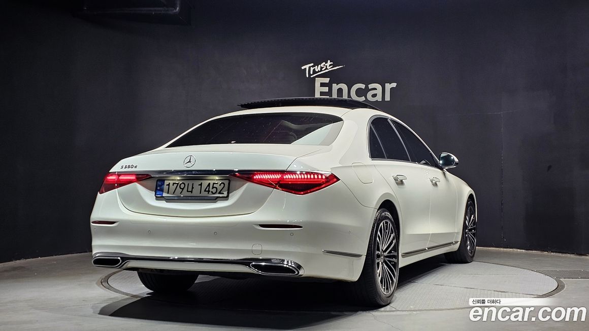 Mercedes-Benz S-Class 2022