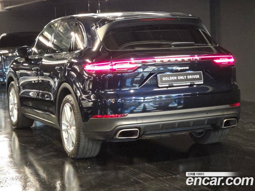 Porsche Cayenne 2021