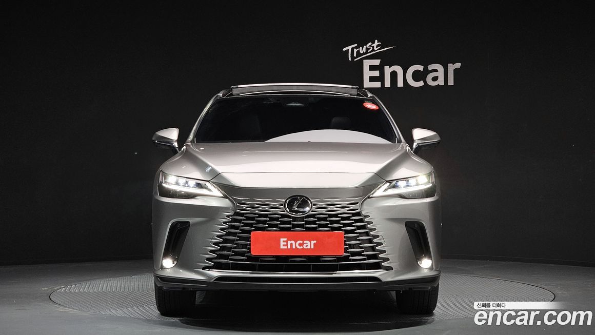 Lexus RX 2025