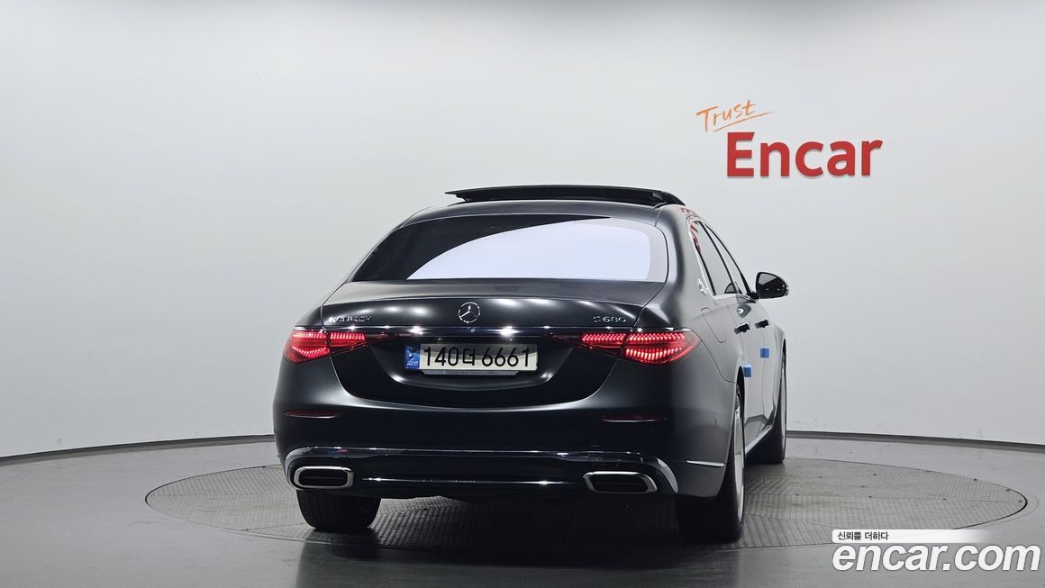 Mercedes-Benz S-Class 2022