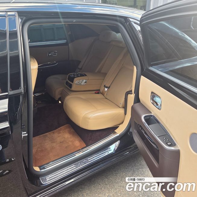 Rolls-Royce Ghost 2015