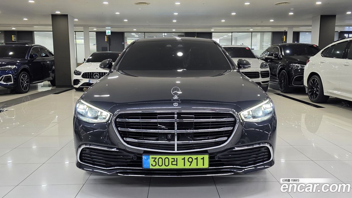 Mercedes-Benz S-Class 2025