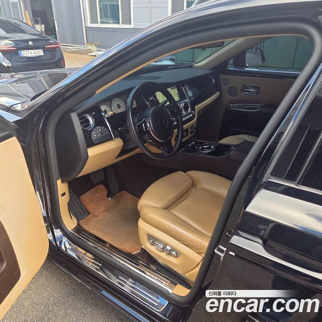 Rolls-Royce Ghost 2015