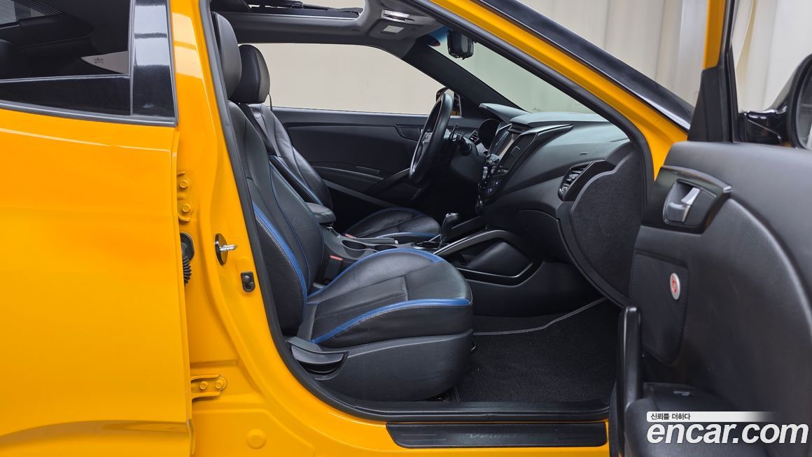 Hyundai Veloster 2015