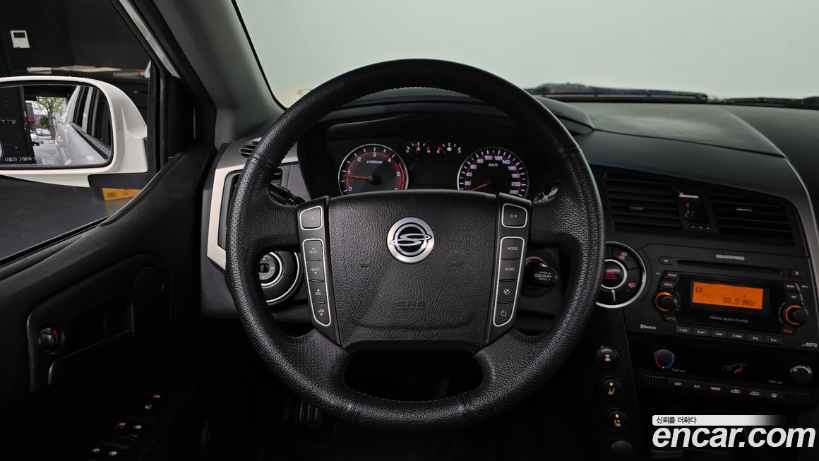 KG_Mobility_Ssangyong KORANDO 2013