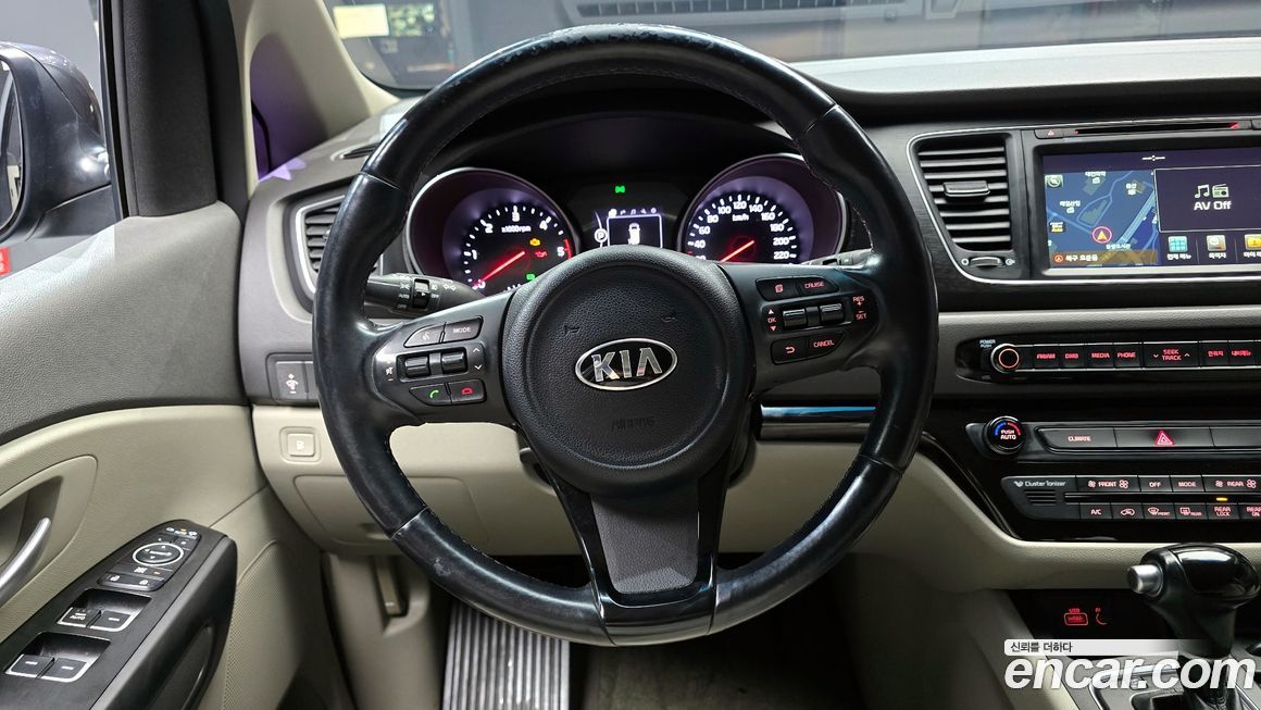 Kia Canival 2015